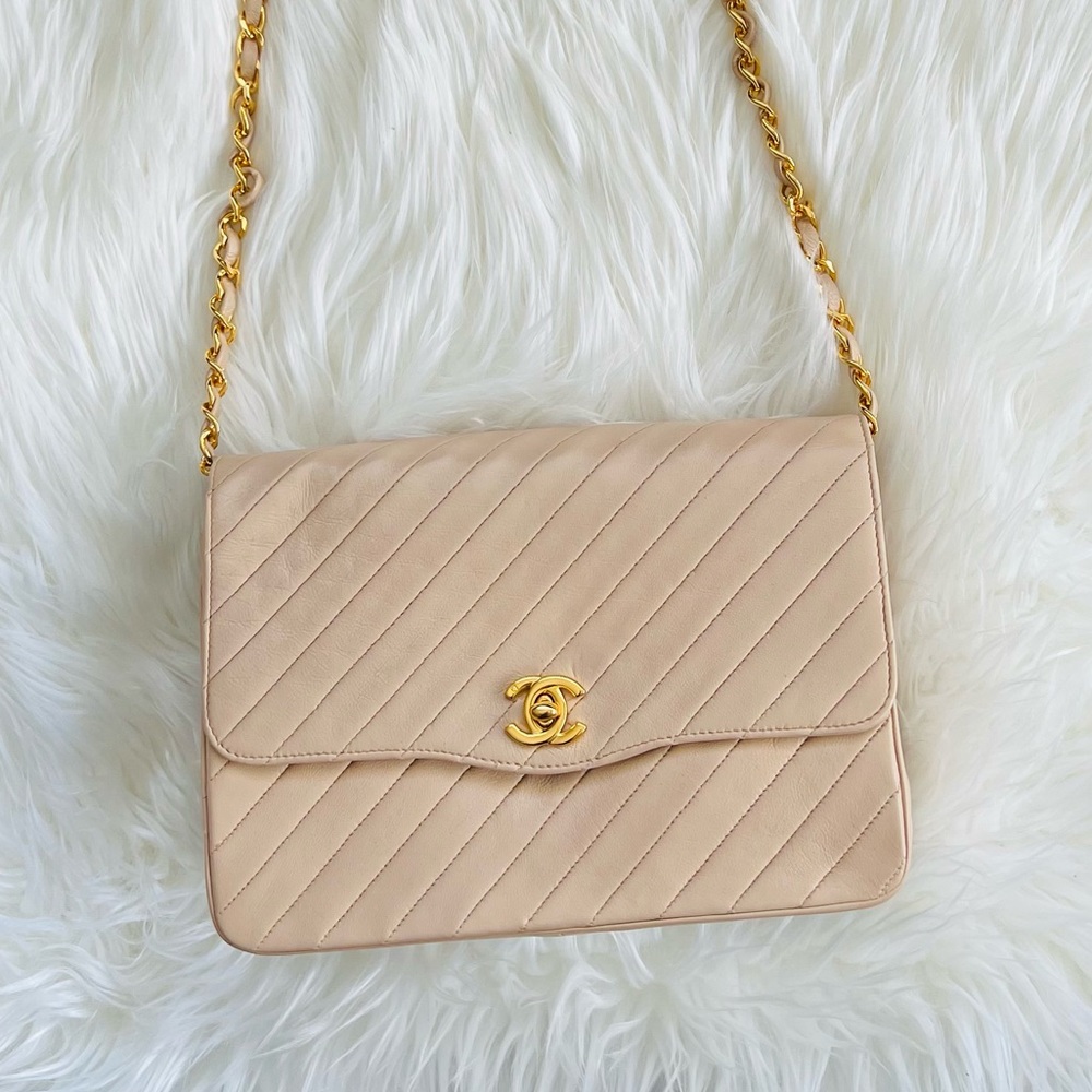 Chanel single flap lamb skin shoulder bag